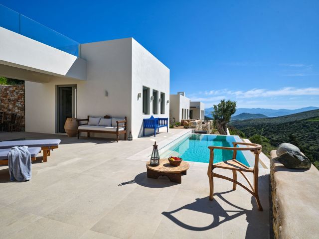 Villa Ochre 2